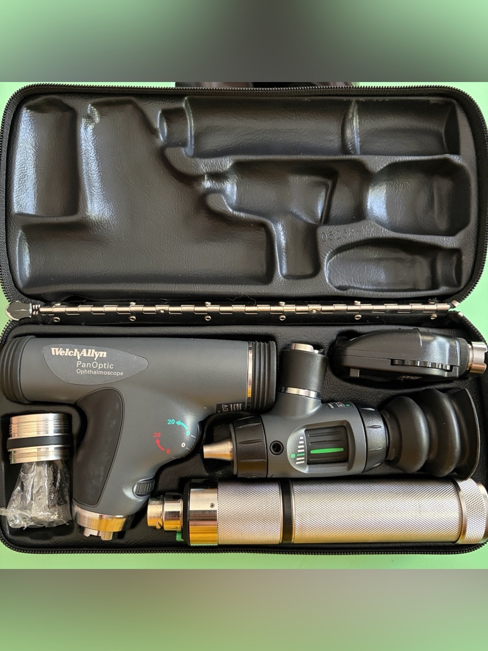 PanOptic Ophthalmoscope Kit - Black